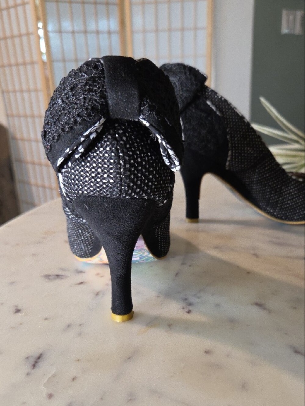 Irregular Choice | Black Glitter Lace Bow Mid-Heel Pumps Sz9 - Picture 5 of 9